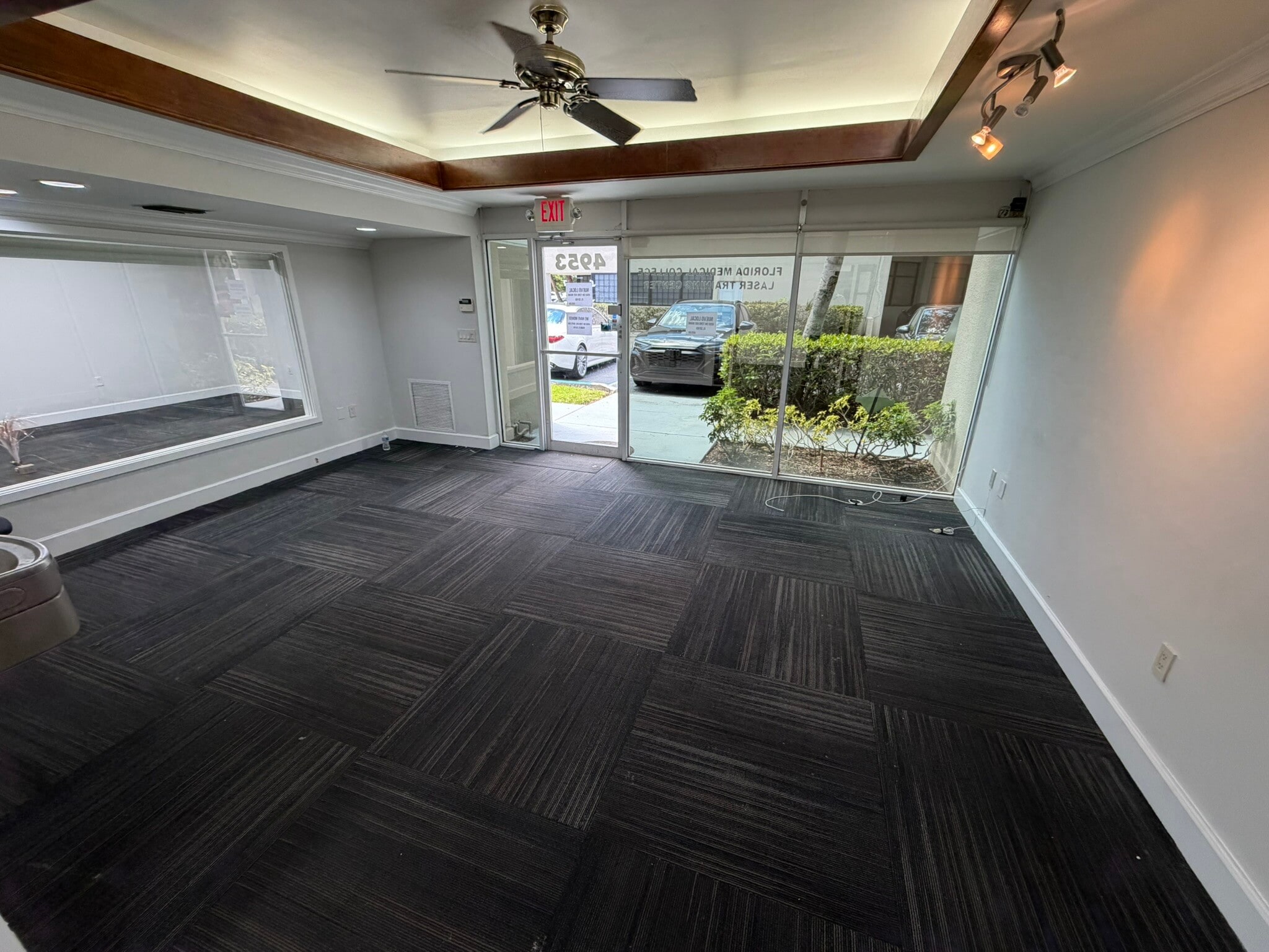 4949-4993 SW 74th Ct, Miami, FL à louer Photo intérieure- Image 1 de 5