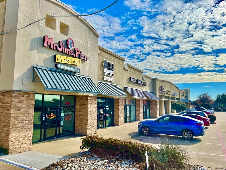 S Cooper St, Mansfield, TX à louer - Photo du bâtiment - Image 2 de 13