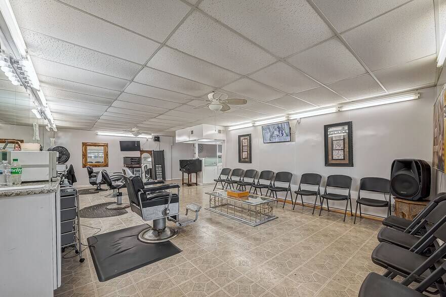 2329 Cedar Dr, La Marque, TX à vendre - Photo du bâtiment - Image 3 de 10