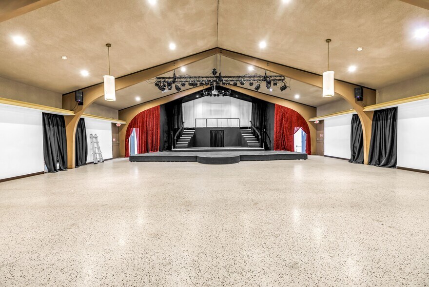 2632 54th St S, Gulfport, FL à louer - Photo du bâtiment - Image 2 de 8