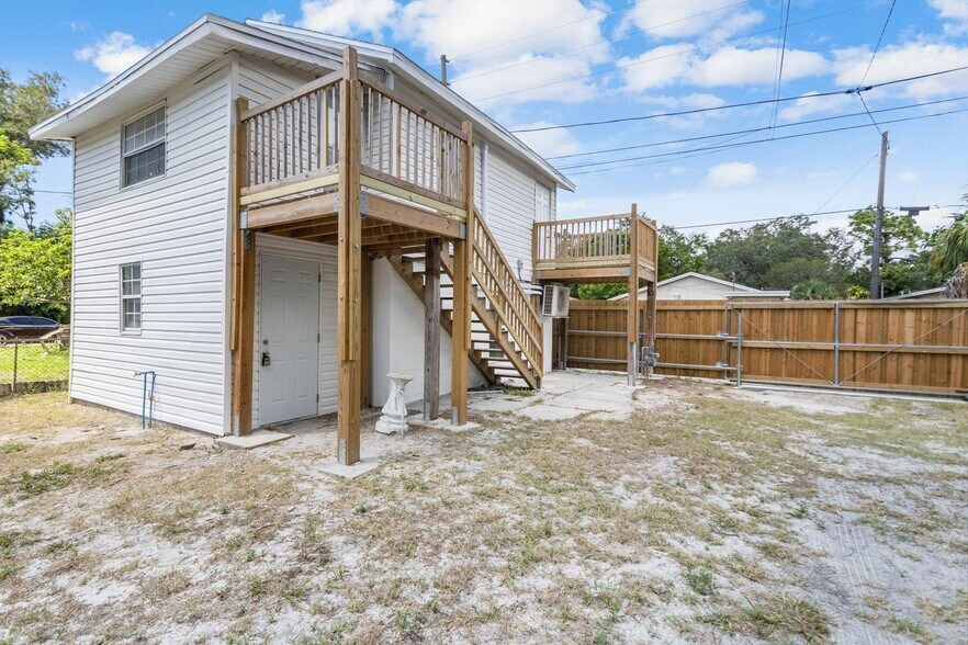 1357 Overlea St, Clearwater, FL à vendre - Photo du bâtiment - Image 3 de 22