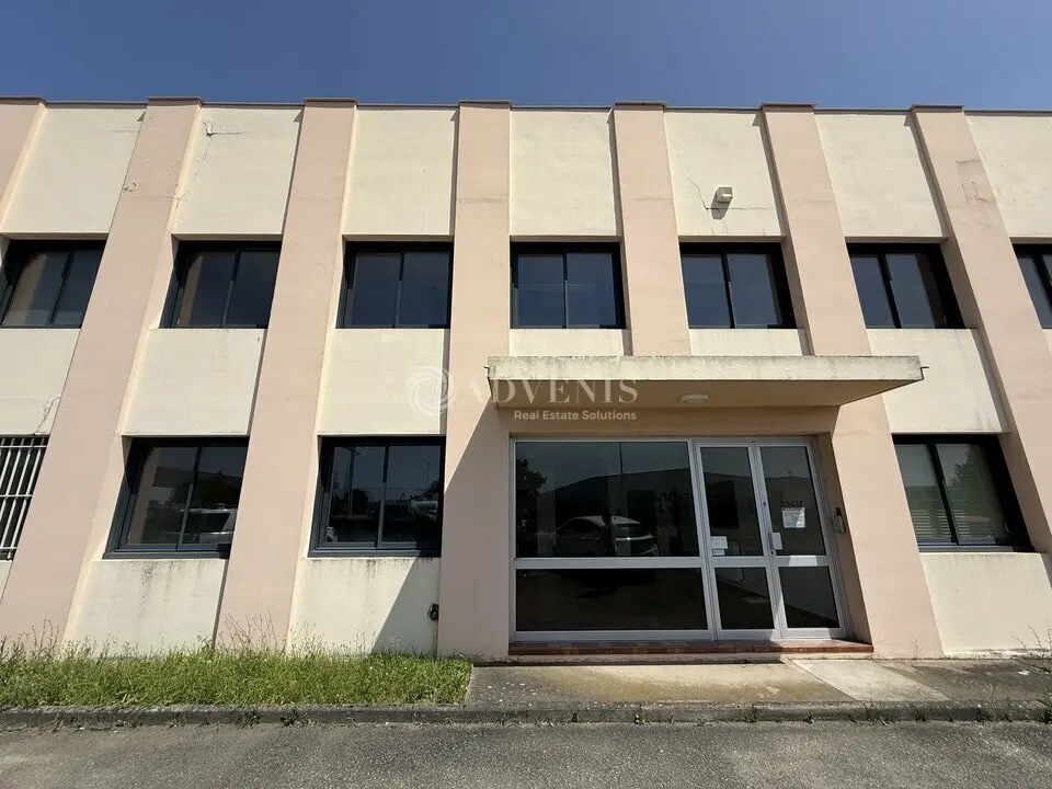 Office in Chassieu for lease Building Photo- Image 1 of 7