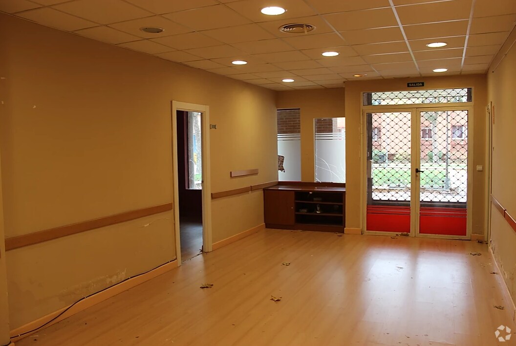 Plaza Luis Buñuel, 4, Rivas-Vaciamadrid, Madrid for lease Primary Photo- Image 1 of 2