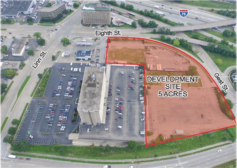 Linn St & 8th St, Cincinnati, OH à vendre - Aérien - Image 1 de 1