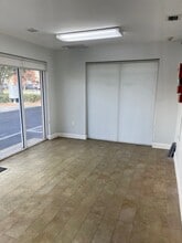 13850 SW 143rd Ct, Miami, FL for lease Interior Photo- Image 2 of 6