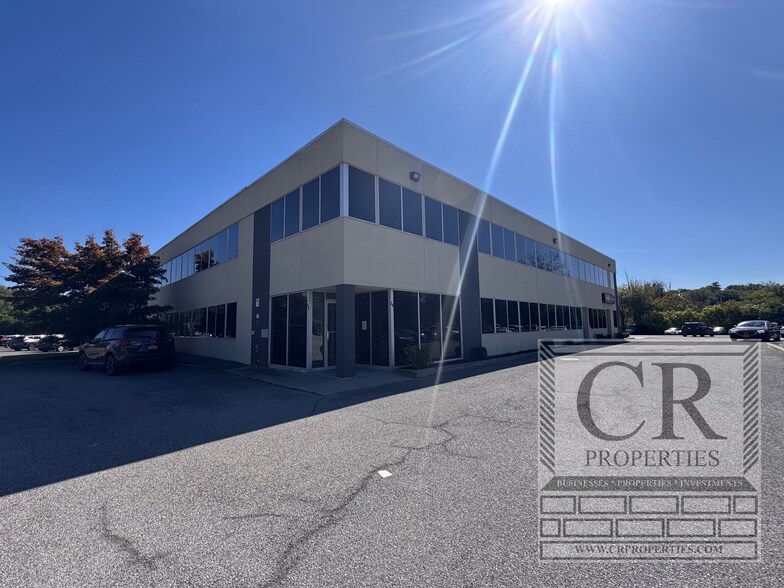 28 IBM Rd, Poughkeepsie, NY à louer - Photo du bâtiment - Image 2 de 11