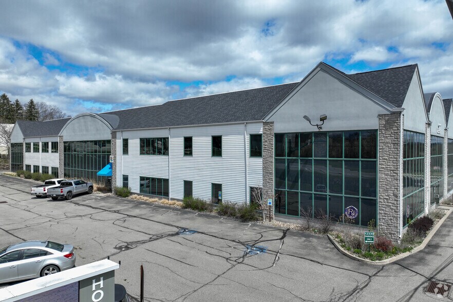 12330 Perry Hwy, Wexford, PA à vendre - Photo principale - Image 1 de 17