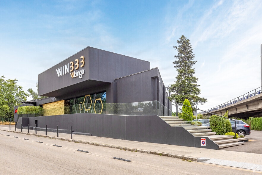 Retail in Mollet del Vallès, Barcelona for lease - Building Photo - Image 1 of 3