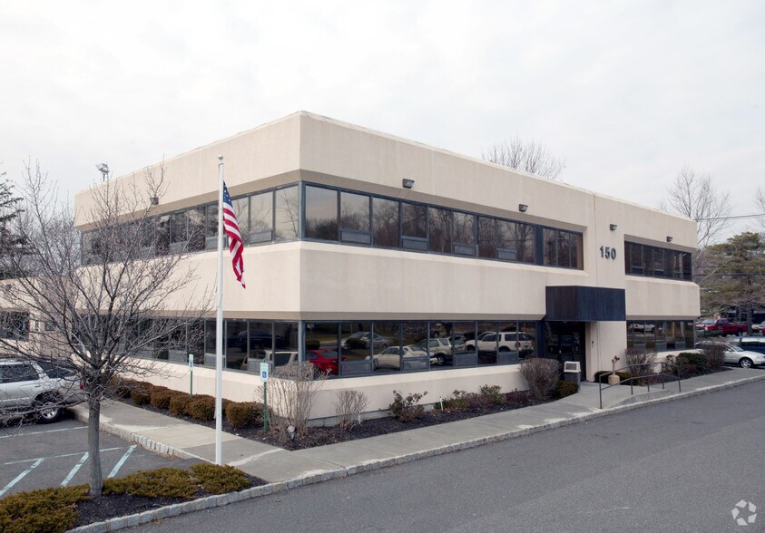 150 Airport Executive Park, Nanuet, NY à louer - Photo du bâtiment - Image 3 de 8