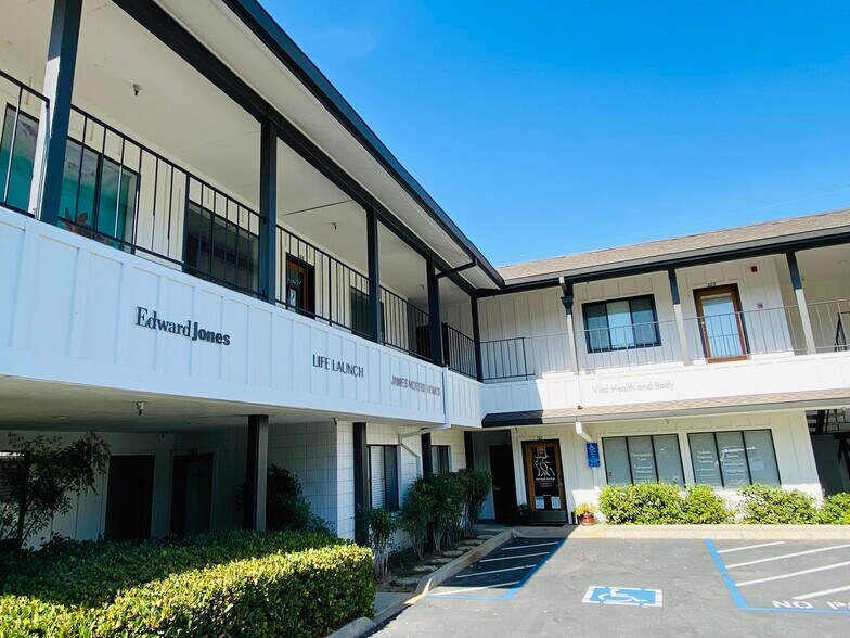 14375 Saratoga Ave, Saratoga, CA à louer - Photo du bâtiment - Image 2 de 9