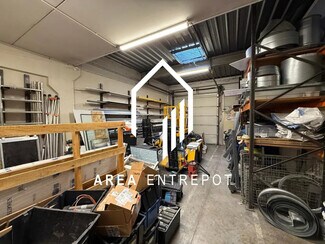 Plus de détails pour Local d'activités à louer