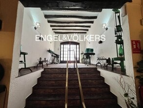 Retail in El Masnou, Barcelona for lease Interior Photo- Image 2 of 3