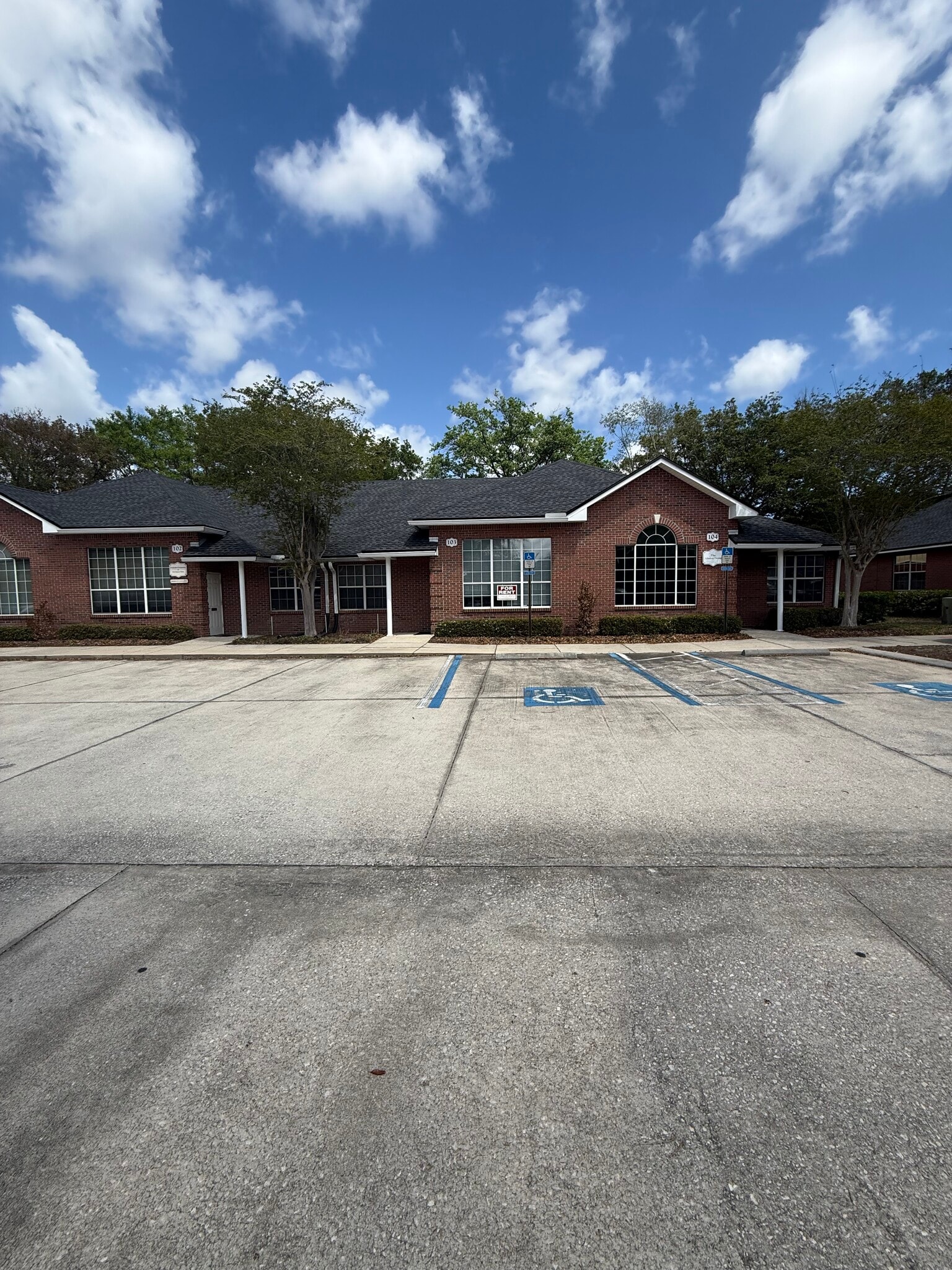 8825 Perimeter Park Blvd, Jacksonville, FL for lease Building Photo- Image 1 of 10