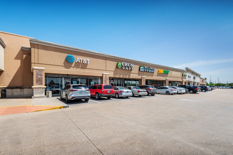 12430-12434 Tomball Pky, Houston, TX à louer - Photo du bâtiment - Image 2 de 5