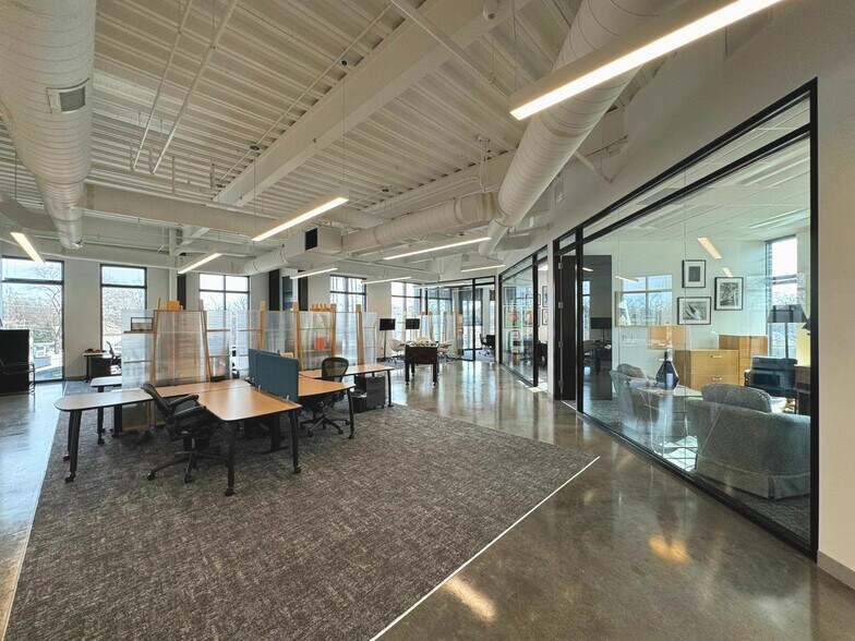 1942 E 7th St, Charlotte, NC à louer - Photo intérieure - Image 2 de 9