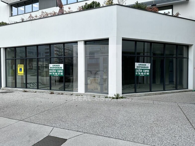 Commerce de détail dans Seyssinet-Pariset à vendre - Photo du bâtiment - Image 2 de 6