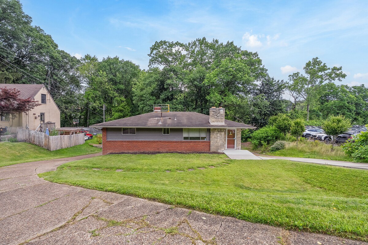 9270 Old Perry Hwy, Pittsburgh, PA for sale Building Photo- Image 1 of 32