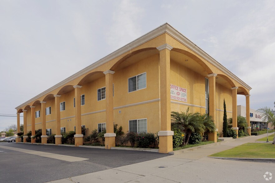 18436 Hawthorne Blvd, Torrance, CA à louer - Photo du bâtiment - Image 2 de 15