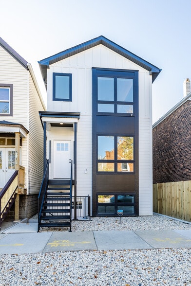 1245 S Fairfield Ave, Chicago, IL for sale - Primary Photo - Image 1 of 61