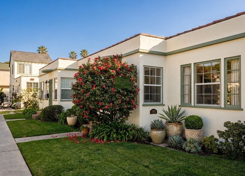 2517 20th St, Santa Monica, CA à vendre - Photo du bâtiment - Image 1 de 15