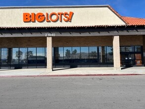 21510-21660 Bear Valley Rd, Apple Valley, CA à louer Photo intérieure- Image 2 de 6