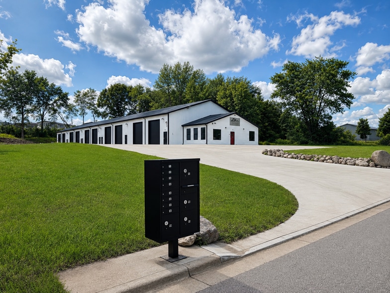 1000 Enterprise Dr, Hastings, MI for lease - Building Photo - Image 2 of 6