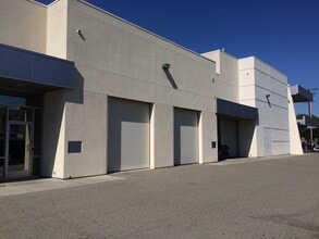 5881 Obispo Ave, Long Beach, CA for lease Interior Photo- Image 1 of 4