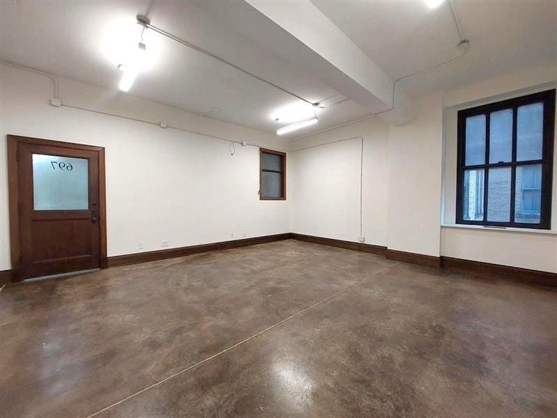 275 4th St E, Saint Paul, MN à louer Photo intérieure- Image 1 de 5