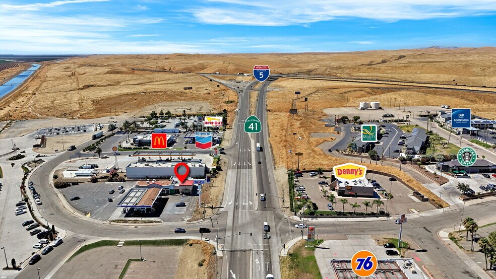 33300 Bernard Dr, Kettleman City, CA à louer - Photo du bâtiment - Image 2 de 24