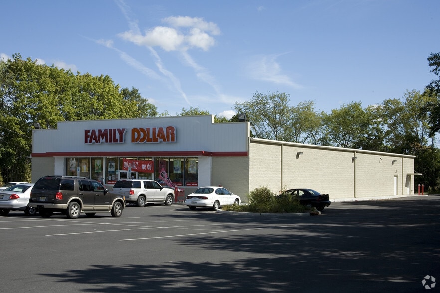 825 N Delsea Dr, Clayton, NJ for sale - Building Photo - Image 3 of 9