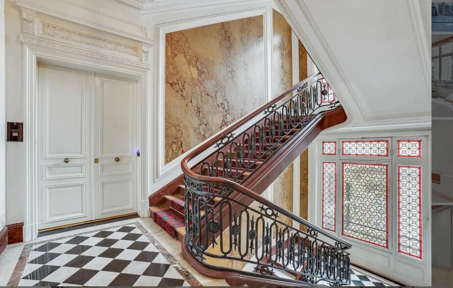 60 Rue Du Faubourg Poissonnière, Paris for lease - Building Photo - Image 1 of 14