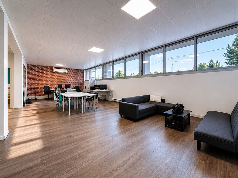 21 Avenue De Fondeyre, Toulouse for sale - Interior Photo - Image 2 of 9