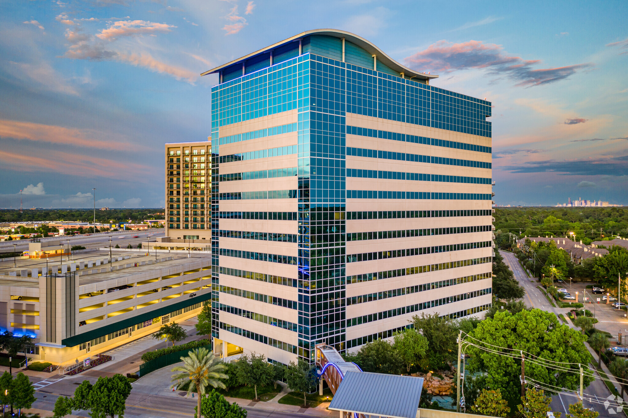 920 Memorial City Way, Houston, TX for lease Building Photo- Image 1 of 5