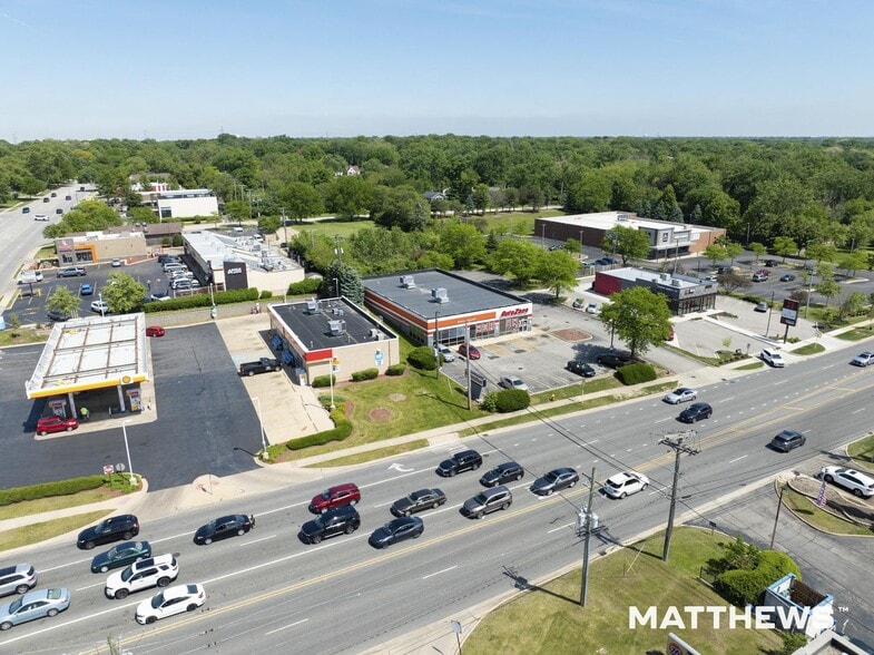 5509 Lincoln Ave, Lisle, IL for sale - Building Photo - Image 2 of 5