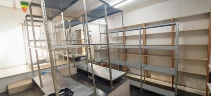 Retail in Barcelona, Barcelona for lease Interior Photo- Image 2 of 13