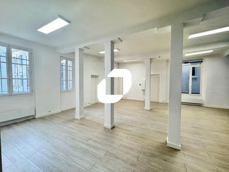 10 Rue De Montmorency, Paris for lease - Interior Photo - Image 3 of 14