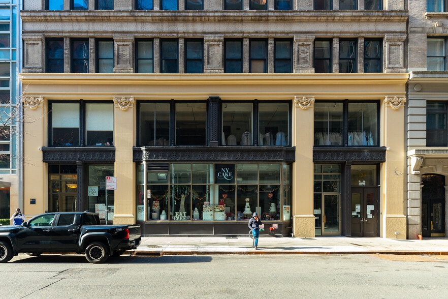 120 W 22nd St, New York, NY for lease - Building Photo - Image 3 of 7