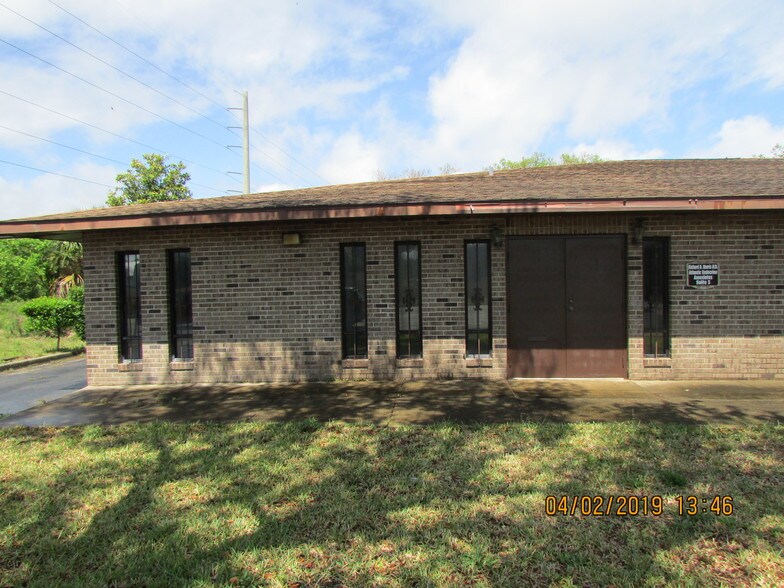 1360 Mason Ave, Daytona Beach, FL à louer - Photo du bâtiment - Image 2 de 14