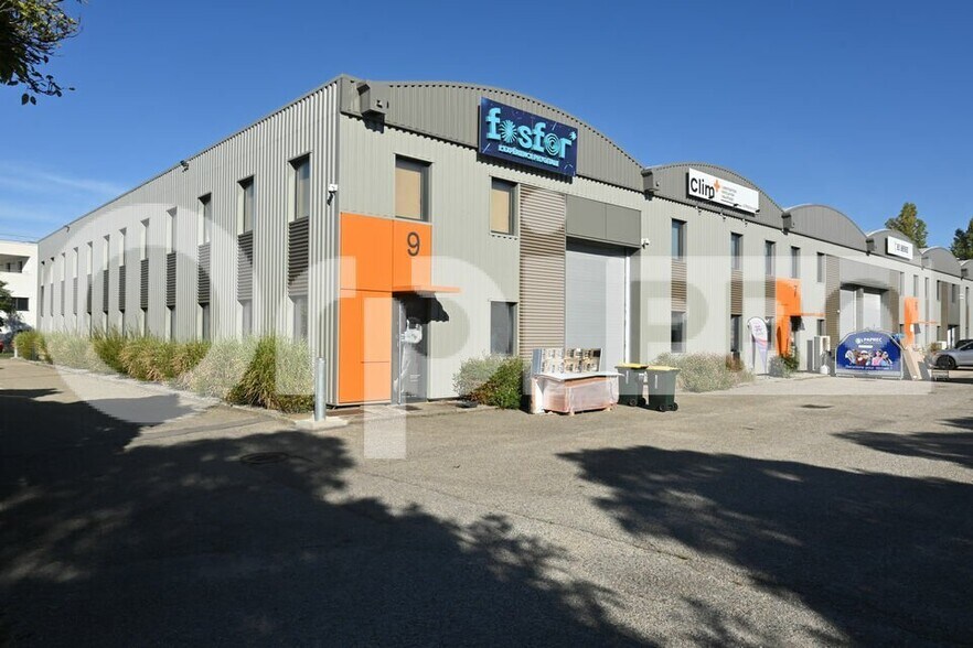 11-13 Chemin De L'Industrie, Dardilly for lease - Building Photo - Image 3 of 12