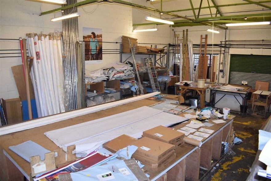 Lenthall Rd, Loughton for lease - Building Photo - Image 2 of 5