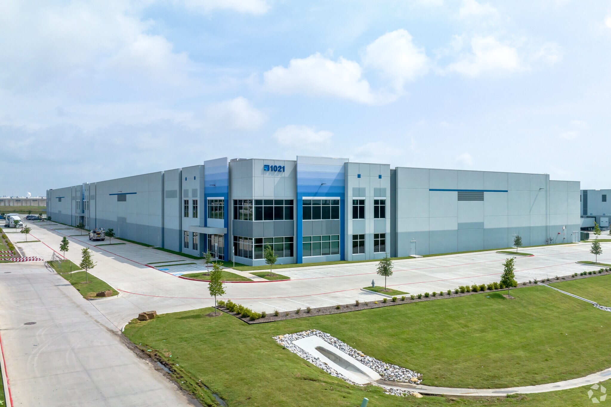 1021 Everman Pky, Fort Worth, TX à louer Photo du bâtiment- Image 1 de 26