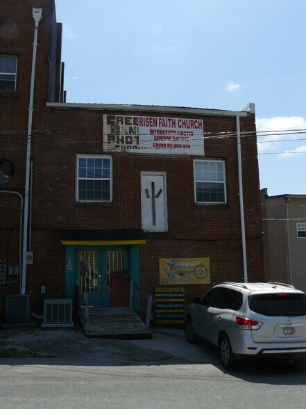 130 Main St, New Tazewell, TN à vendre - Photo du bâtiment - Image 2 de 16