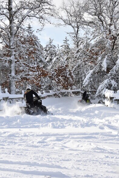 1951 Indian Lake Rd, National City, MI à vendre - Photo du bâtiment - Image 2 de 23