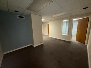 132 E Broadway, Eugene, OR à louer Photo intérieure- Image 1 de 4