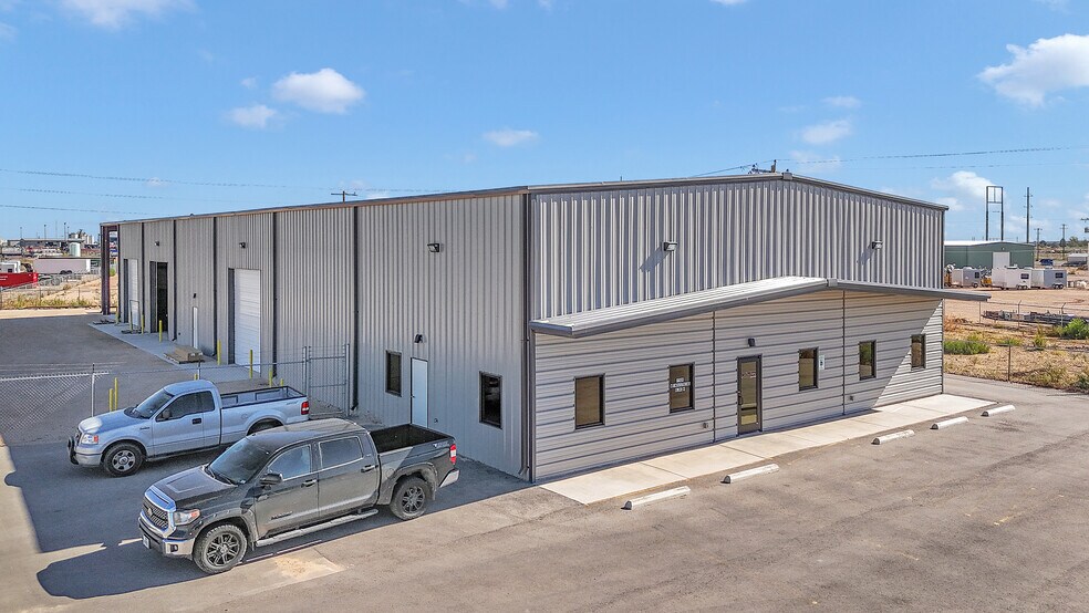 7509 W Industrial Ave, Midland, TX à louer - A rien - Image 1 de 22