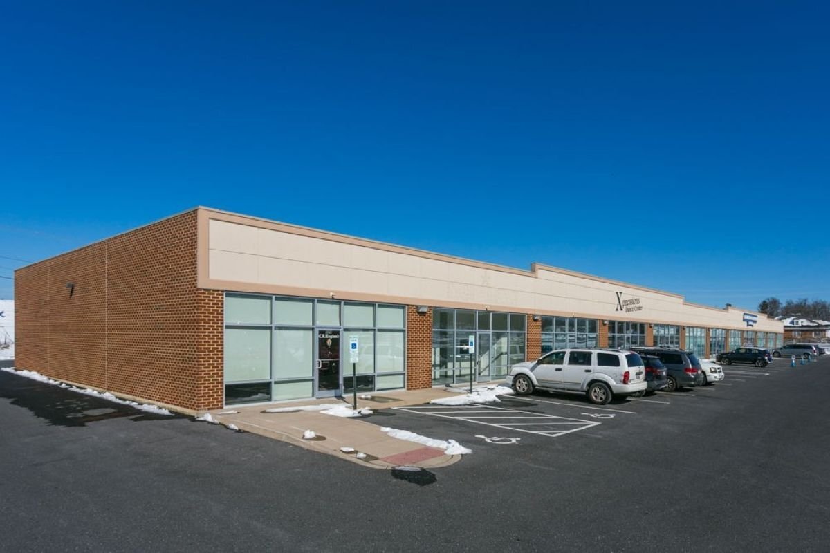 36 Parkway Ln, Fishersville, VA for lease Primary Photo- Image 1 of 23