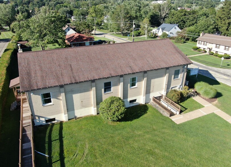 443 Athena Dr, Delmont, PA for sale - Primary Photo - Image 1 of 27