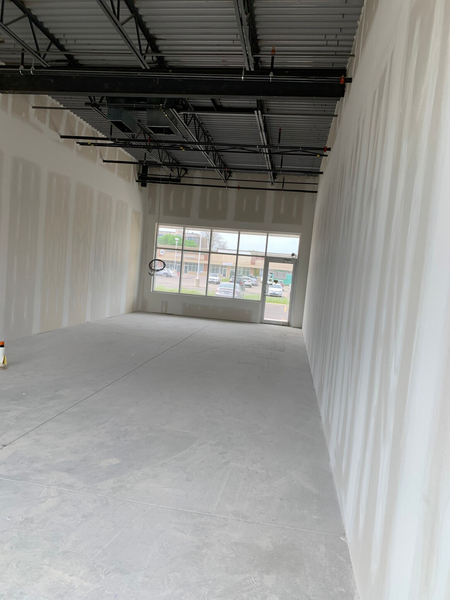 90 Eastern Ave, Brampton, ON for sale Interior Photo- Image 1 of 1