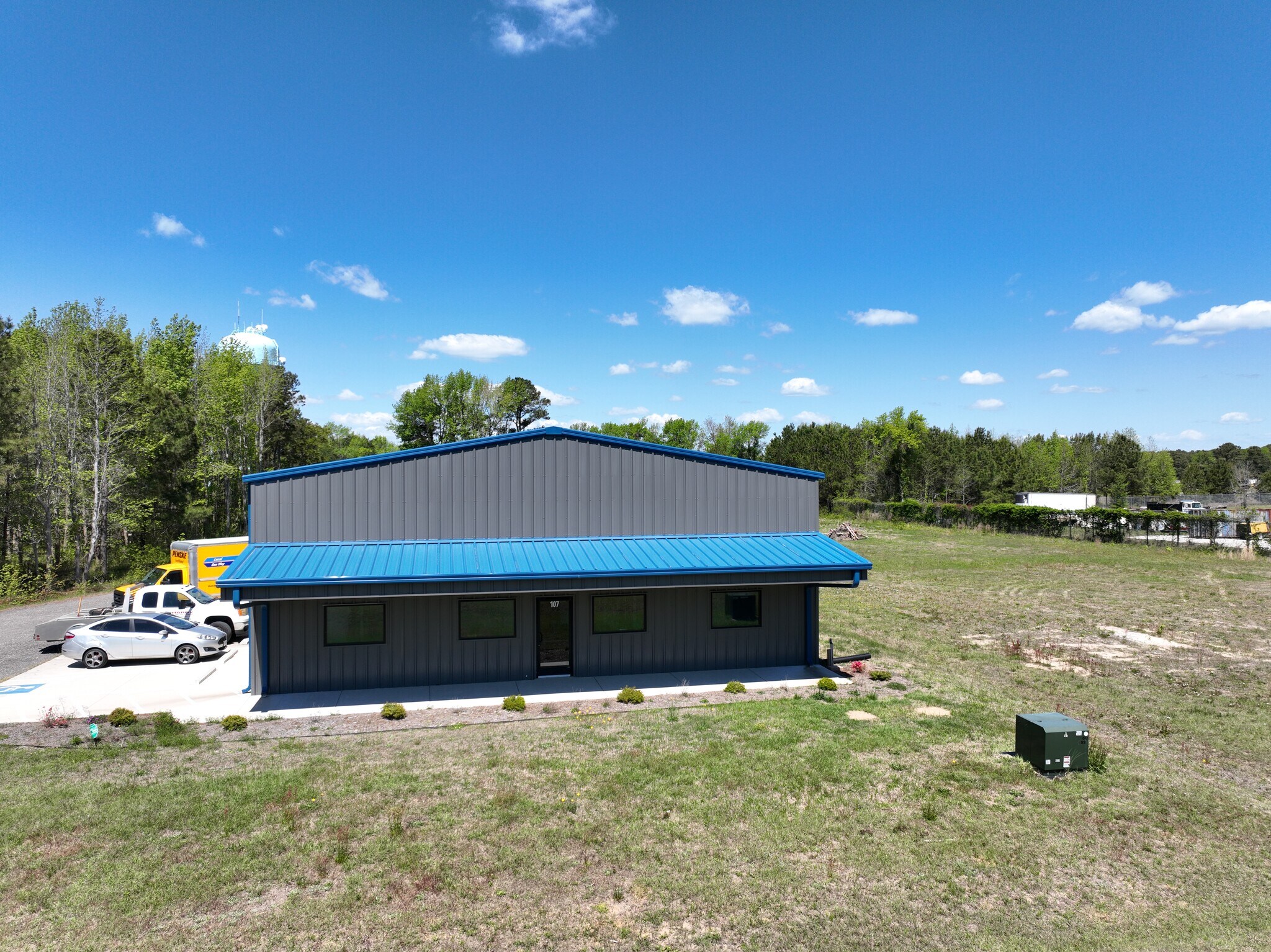 107 Greyson Loop, Powells Point, NC à vendre Photo du bâtiment- Image 1 de 1