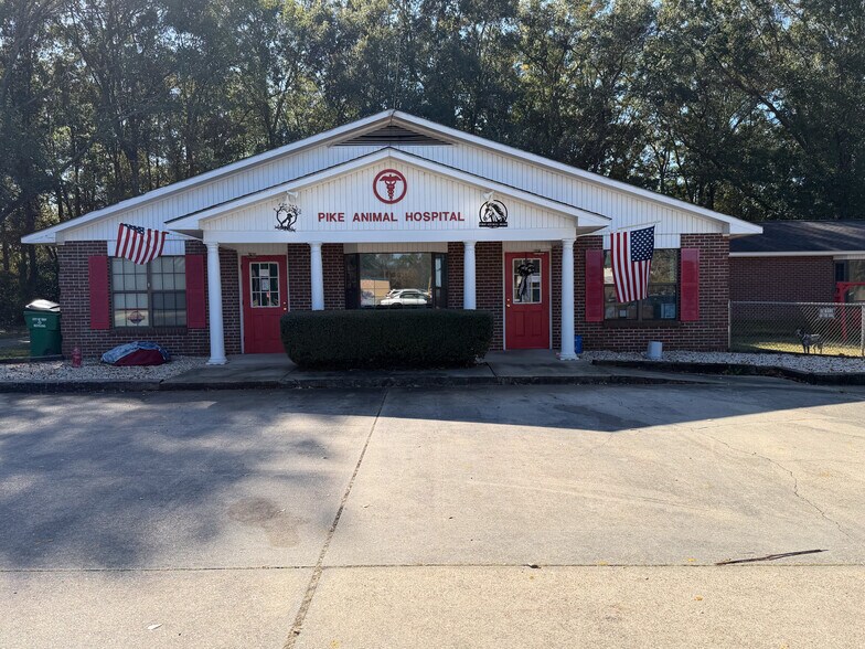 162 Enzor Rd, Troy, AL à vendre - Photo du bâtiment - Image 1 de 21